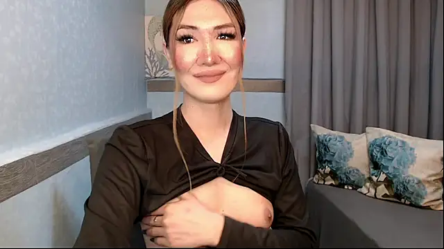 Snapshot of xFuckingMarga chatting on 04-19-26, 05:34 xFuckingMarga online show from 04-19-26, 05:34