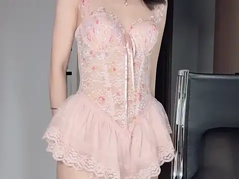 Snapshot of Ryeon_99 chatting on 02-01-26, 03:54 Ryeon 99 online show from 02-01-26, 03:54