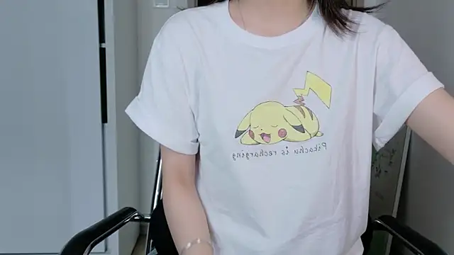 Snapshot of Ryeon_99 chatting on 02-28-26, 03:40 Ryeon 99 online show from 02-28-26, 03:40