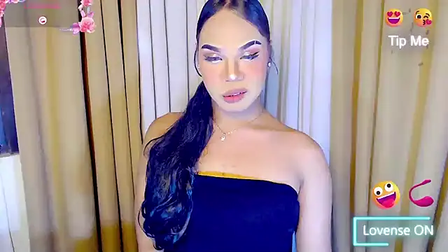 Snapshot of Dream_Mistress chatting on 10-12-25, 06:12 Dream Mistress online show from 10-12-25, 06:12