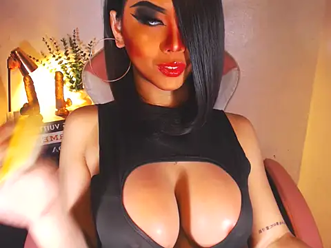 KarlaFrost online show from 10-11-25, 07:18