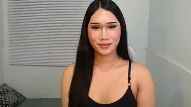 Snapshot of Leighs_Celine chatting on 02-27-26, 05:35 Leighs Celine online show from 02-27-26, 05:35