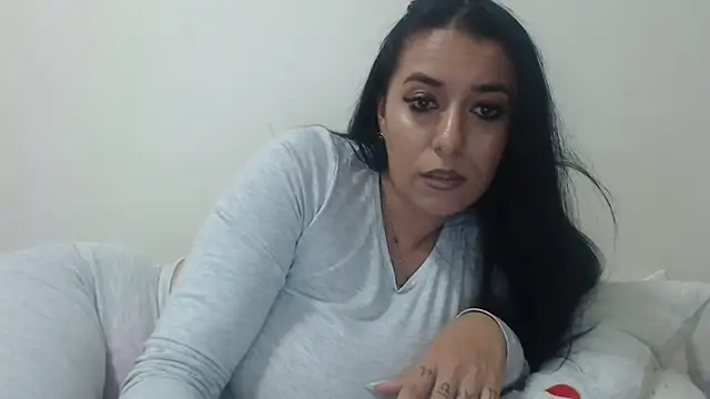 Maryem637048 online show from 11-04-25, 03:11