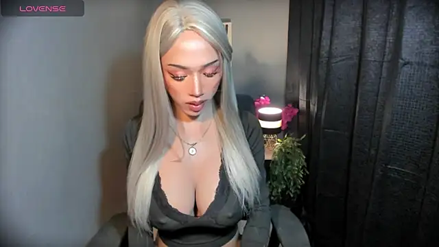 AiraCumSlut online show from 04-04-26, 05:54