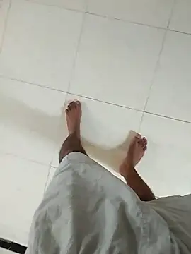 shreyas79 online show from 11-01-25, 04:58