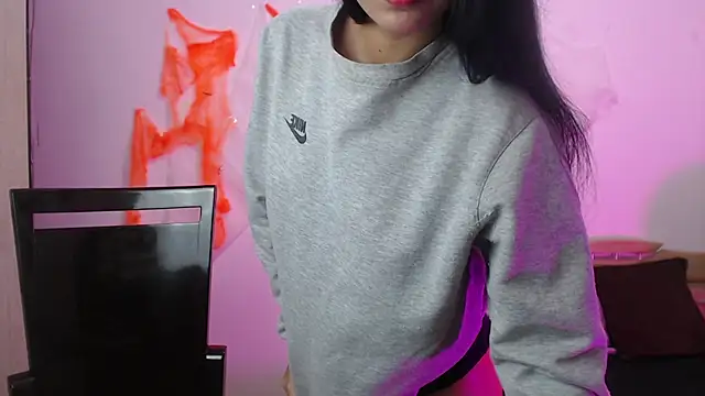 kyra fox  online show from 10-23-25, 12:37