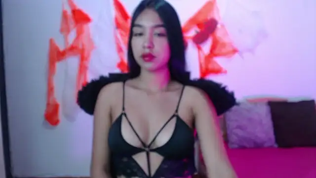 kyra fox  online show from 10-31-25, 12:28