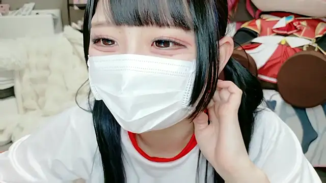 Snapshot of Hina-qp chatting on 02-13-26, 10:44 Hina-qp online show from 02-13-26, 10:44