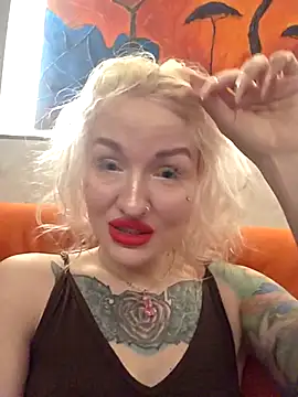 Snapshot of KateMonroe chatting on 05-08-26, 08:58 KateMonroe online show from 05-08-26, 08:58
