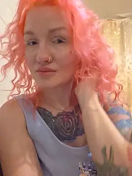 Snapshot of KateMonroe chatting on 05-20-26, 08:04 KateMonroe online show from 05-20-26, 08:04