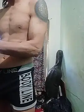 Snapshot of fethelion chatting on 10-26-25, 03:07 fethelion online show from 10-26-25, 03:07