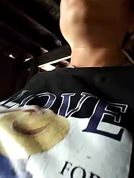 Snapshot of Rioo122 chatting on 09-15-25, 03:17 Rioo122 online show from 09-15-25, 03:17