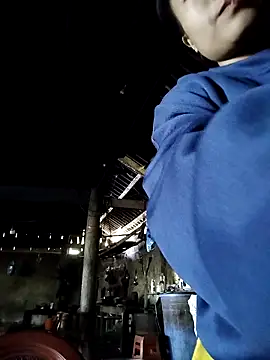 Snapshot of Rioo122 chatting on 10-30-25, 02:35 Rioo122 online show from 10-30-25, 02:35