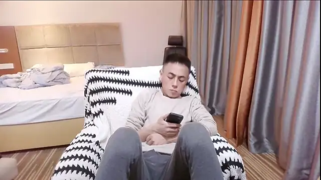 Tsia-Die online show from 11-18-25, 08:35