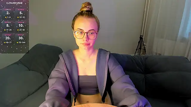 MewStella online show from 10-02-25, 09:38