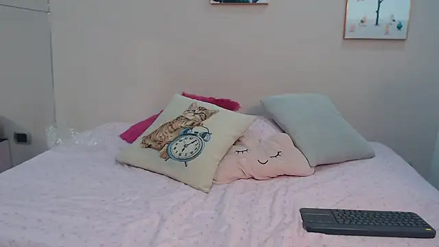 zooombee online show from 10-31-25, 07:26