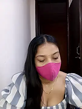 Cute Rakhi8 online show from 05-28-26, 05:27