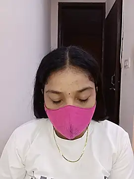 Snapshot of Cute_Rakhi8 chatting on 07-03-26, 04:41 Cute Rakhi8 online show from 07-03-26, 04:41