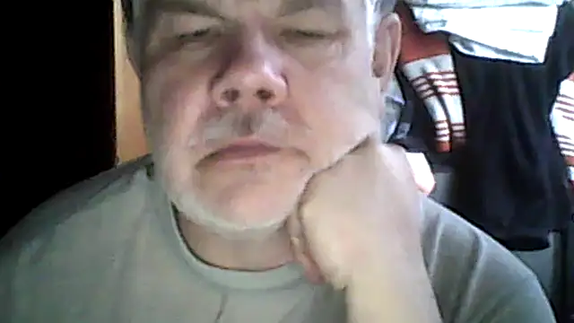 Snapshot of A1B3- chatting on 03-29-26, 04:07 A1B3- online show from 03-29-26, 04:07
