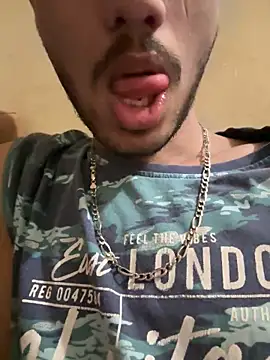 Snapshot of hoegupta chatting on 10-02-25, 06:15 hoegupta online show from 10-02-25, 06:15