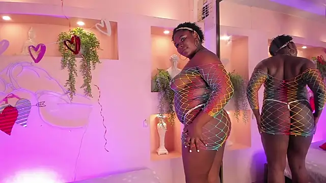 Snapshot of NanyMoreno chatting on 02-12-26, 08:15 NanyMoreno online show from 02-12-26, 08:15