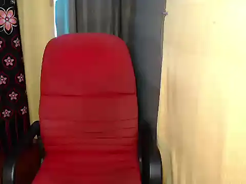 lovelyallena07 online show from 06-30-26, 12:33