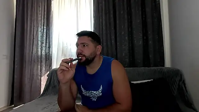 Gold Alpha Boy online show from 10-12-25, 08:13