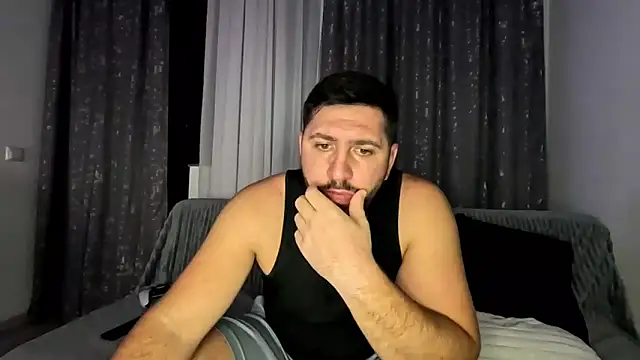 Gold Alpha Boy online show from 10-29-25, 04:42