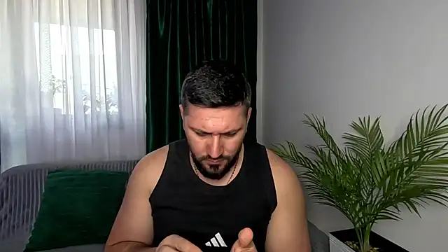 Snapshot of Gold_Alpha_Boy chatting on 04-25-26, 04:26 Gold Alpha Boy online show from 04-25-26, 04:26