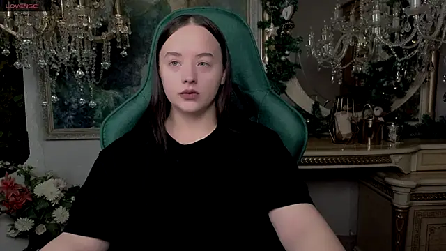 LaraBenson  online show from 12-02-25, 11:15