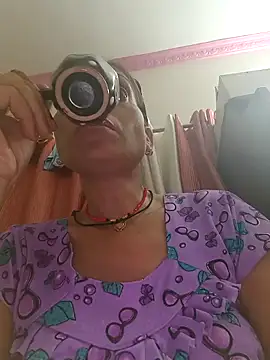 ISHANI-SINGH online show from 11-04-25, 01:43