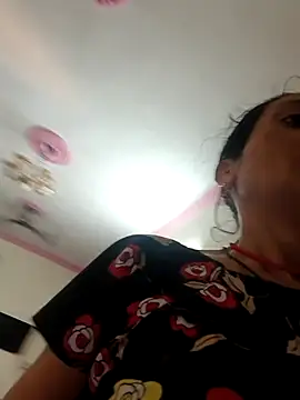 ISHANI-SINGH online show from 04-10-26, 02:50