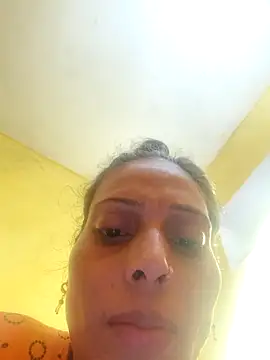 ISHANI-SINGH online show from 04-12-26, 03:11