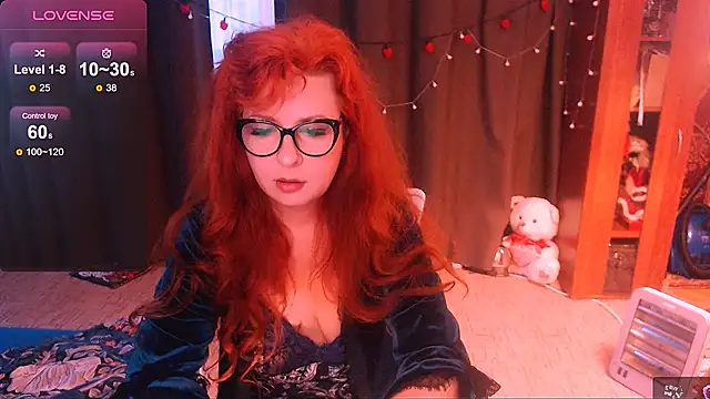 Snapshot of Crystal2207 chatting on 06-28-26, 01:00 Crystal2207 online show from 06-28-26, 01:00