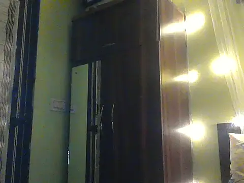 mickle james online show from 11-10-25, 08:19