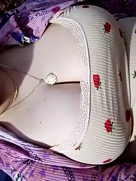 Hnonasix89 online show from 04-06-26, 12:41