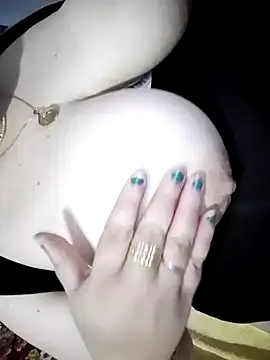 Snapshot of Hnonasix89 chatting on 06-17-26, 11:49 Hnonasix89 online show from 06-17-26, 11:49
