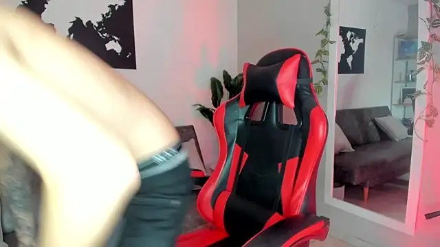 Snapshot of Mathewboy1 chatting on 09-24-25, 02:37 Mathewboy1 online show from 09-24-25, 02:37