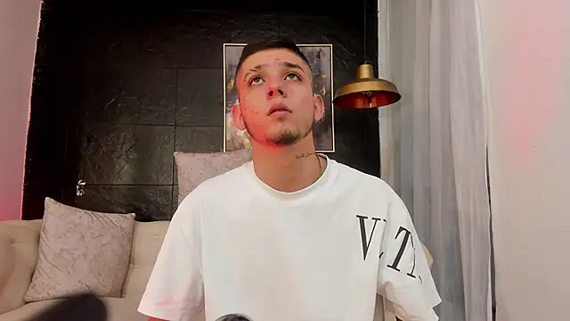 Snapshot of Mathewboy1 chatting on 10-01-25, 11:27 Mathewboy1 online show from 10-01-25, 11:27