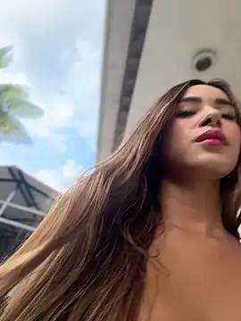 Natalia vidal online show from 12-17-25, 01:50