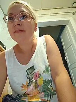 VikaKing online show from 07-17-26, 05:36
