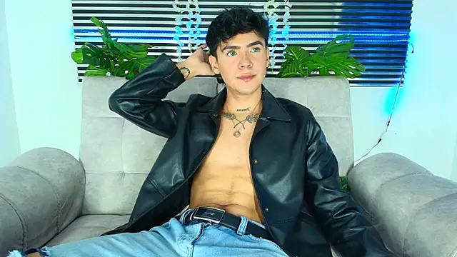 CamiiGuzmanX online show from 02-03-26, 08:03