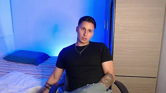 valentinosex1 online show from 02-24-26, 11:25