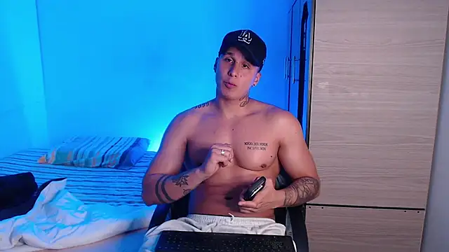 valentinosex1 online show from 07-28-26, 11:04