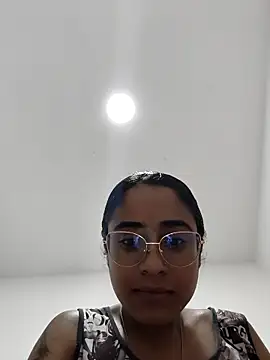 Snapshot of Daislalezma chatting on 01-07-26, 07:44 Daislalezma online show from 01-07-26, 07:44