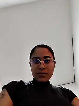 Snapshot of Daislalezma chatting on 03-29-26, 02:55 Daislalezma online show from 03-29-26, 02:55