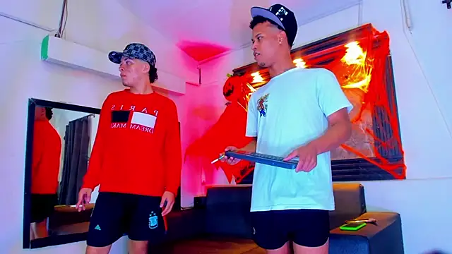 Snapshot of Rick_big chatting on 10-25-25, 04:09 Rick big online show from 10-25-25, 04:09