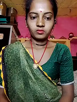 Snapshot of Hot_bbbb chatting on 11-21-25, 09:46 Hot bbbb online show from 11-21-25, 09:46