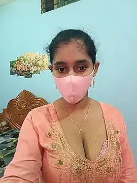 Cute Faria online show from 11-18-25, 03:56