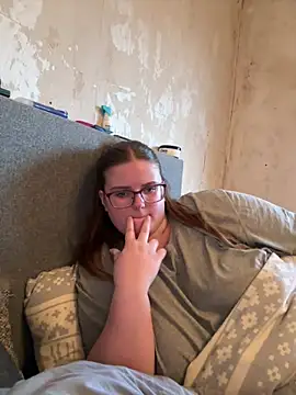 Snapshot of CurvyPaar2 chatting on 03-01-26, 04:53 CurvyPaar2 online show from 03-01-26, 04:53